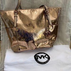 Michael Kors rose gold tote